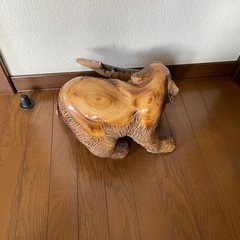 熊の置き物の画像