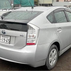 トヨタ　プリウス　S の画像
