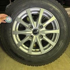 165/80R14 ホイール付きスタッドレスタイヤ 山7mmの画像