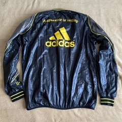 処分❗️adidasウインドブレーカーの画像