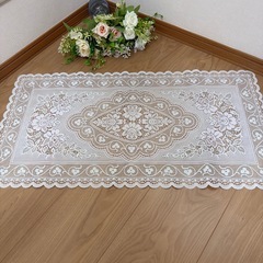 🈹SALE価格🈹
レトロな花柄のテーブルクロスの画像