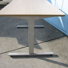 会議テーブル　1200ｘ750ｘ720　木目チーク　イトーキ製　Ｔ字脚の画像