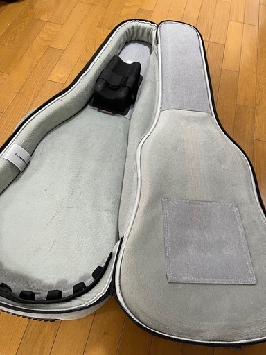 グラスルーツ　レスポールギター　ストラップ、ケース、シールド付き
