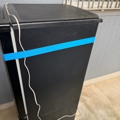 一人暮らし用冷蔵庫の画像