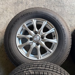 スタッドレスタイヤ　165/80R13の画像