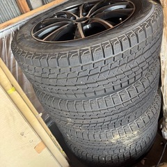 40系アルファードタイヤの画像