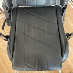 GXTRACE ゲーミングチェア【オットマン付き】の画像