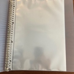 無印 ポリプロピレンバインダー Ａ４ ３０穴 リフィール・クリアポケットの画像