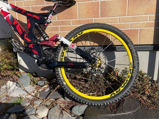 SPECIALIZED BIG HIT 3 ダウンヒルバイク 26インチ