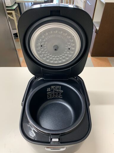 ＼家具＊家電のお店／【ｼﾞｬﾝｸﾞﾙｼﾞｬﾝｸﾞﾙ石川金沢店】 炊飯ジャー アイリスオーヤマ RC-ME30-B 2021年製