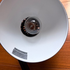 スイングアームライトの画像