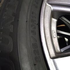 値下げアルファードスタッドレスタイヤの画像