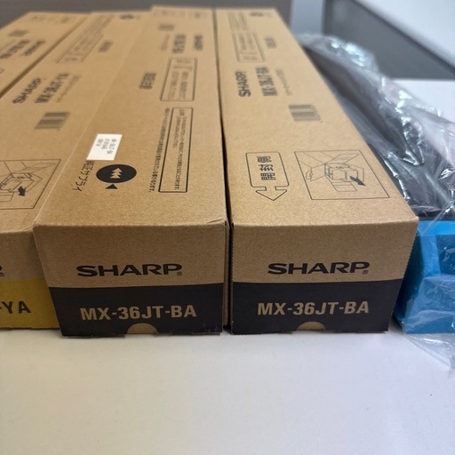 シャープ複合機　トナー　MX-36JT  4本+1本　