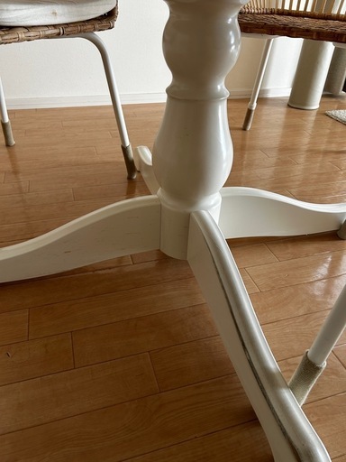 IKEA 丸机　椅子4セット