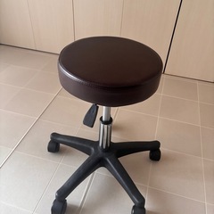 スツールの画像