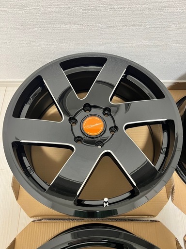 ファブレス　LF-6 20インチ　8j +30