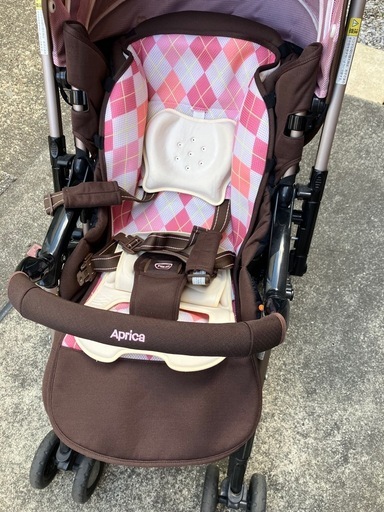 アップリカ両対面ベビーカー　ラウラここち