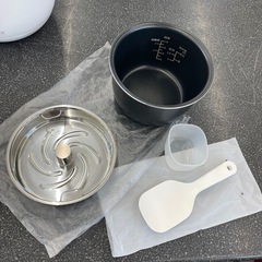 今2602-465 AINX(アイネクス） 糖質カット炊飯器 傷汚れ有り通電確認済 取扱説明書付き
の画像