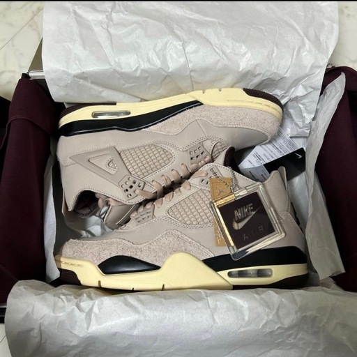 新品未使用　A Ma Maniere×Jordan4