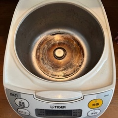 タイガー　炊飯器の画像