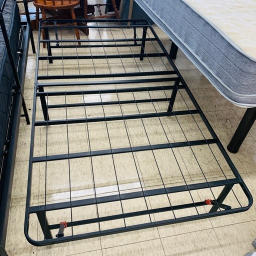 【ジモティー割引で最大15％OFF⭐️】 シングルベッド 黒 マットレス付き