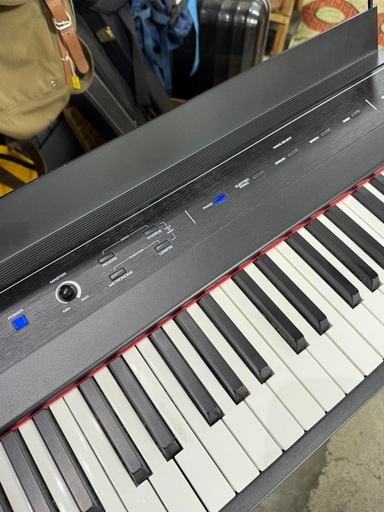 札幌市内配送可 ALESIS アレシス RECITAL 88鍵盤 電子ピアノ スピーカー搭載 譜面台/スタンド/ペダル付き