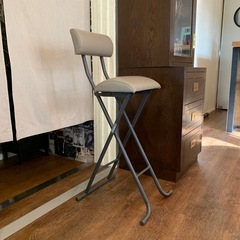 折りたたみハイチェア
の画像