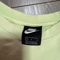 NIKE トレーナーの画像