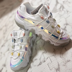 ☆タグ付き新品 スニーカーの画像