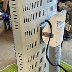 山善　遠赤外線ヒーター「DBX-J121」の画像