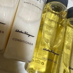 サルヴァトーレフェラガモ　イタリア製。新品未開封50ml× 6本セット。石鹸追加可能の画像