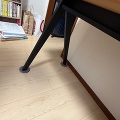 デスク　机の画像