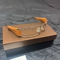 LOEWE メガネフレームの画像