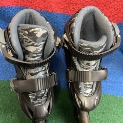 キッズ用 インラインスケート Sサイズ（18.5〜20cm）ブラック×ピンクの画像