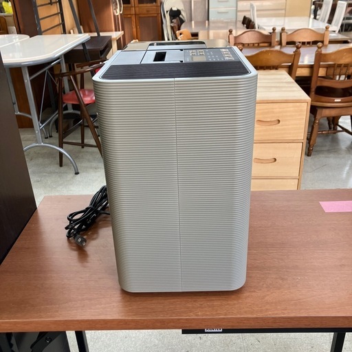 店2602-505  Dainichi 加湿器 HD-LX1020 温風気化 気化式 2020年製  カーキ 通電確認済み