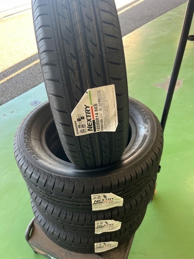 タイヤ　１８５　　６５Ｒ　14   4本セット