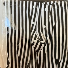 袴ロンパースの画像