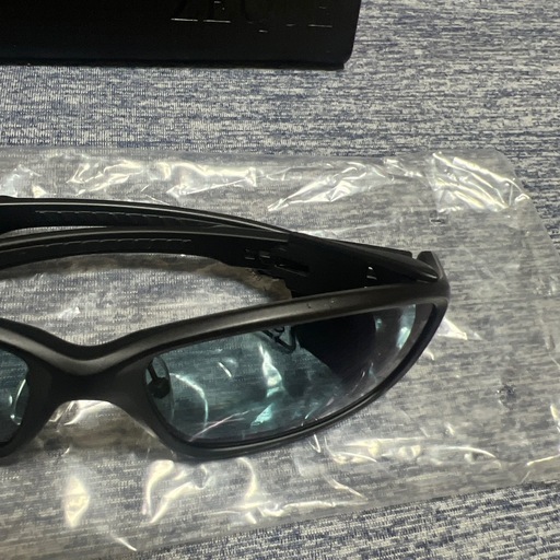 【美品】【最終値下げ】ZEQUE釣り用サングラス