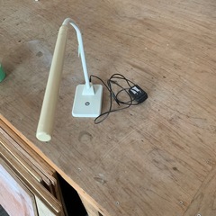 電気スタンドの画像