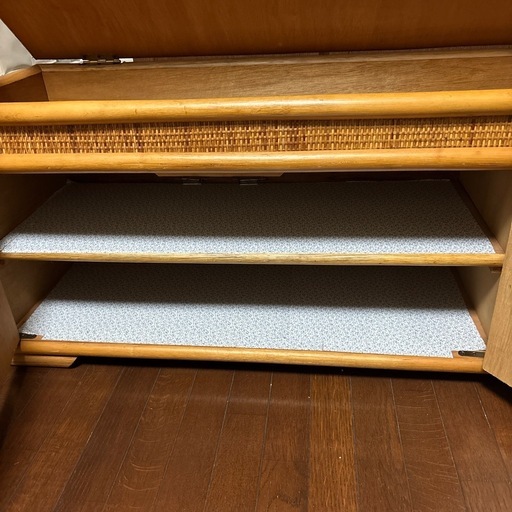 立派なラタン　籐の収納ベンチ