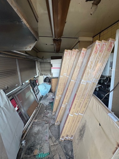 売店⭐️コンテナ⭐️レストアベース⭐️現状