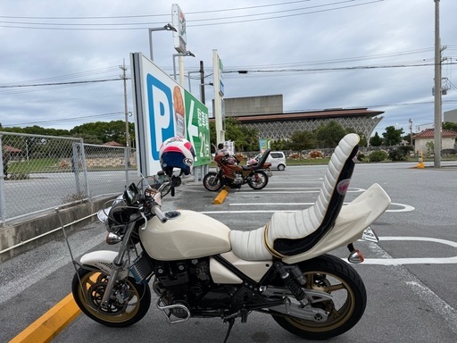 ゼファー400