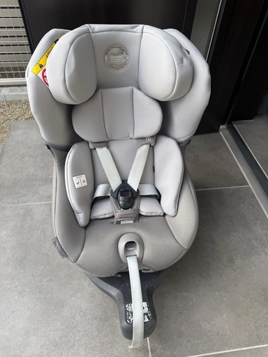 サイベックス　チャイルドシートSirona SX2 i-Size　　