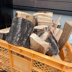 限定値下げ中！広葉樹ナラ100k2500円の画像