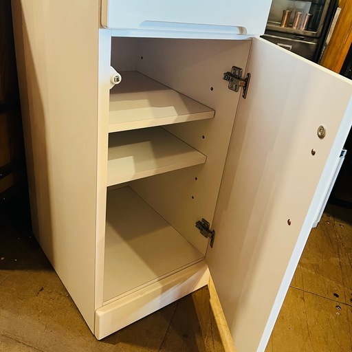 《売約済》NITORI スリム食器棚 幅35cm カップボード キッチン収納 すき間収納 ホワイト家具 slim kitchen cabinet cupboard white storage ニトリ　食器棚　レンジボード　キッチン　コンパクト　省スペース　
