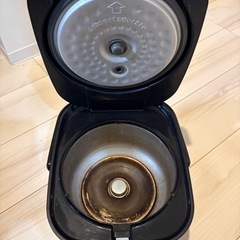炊飯器 の画像