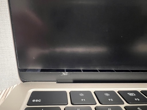 【中古】Apple MacBook Air M2（2022年モデル）