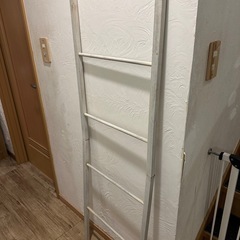 ラダーラック4段 ホワイトの画像