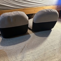 折りたたみ座椅子 チェック柄の画像