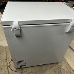 令和5年【業務用 冷凍ストッカー 140L】テンポス TBCF-140-RH 100Vの画像